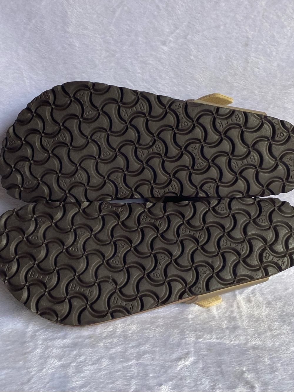 Birkenstock Gizeh Gold Leather Thong Sandals Women’s 38 US 7-7.5 - Picture 9 of 10